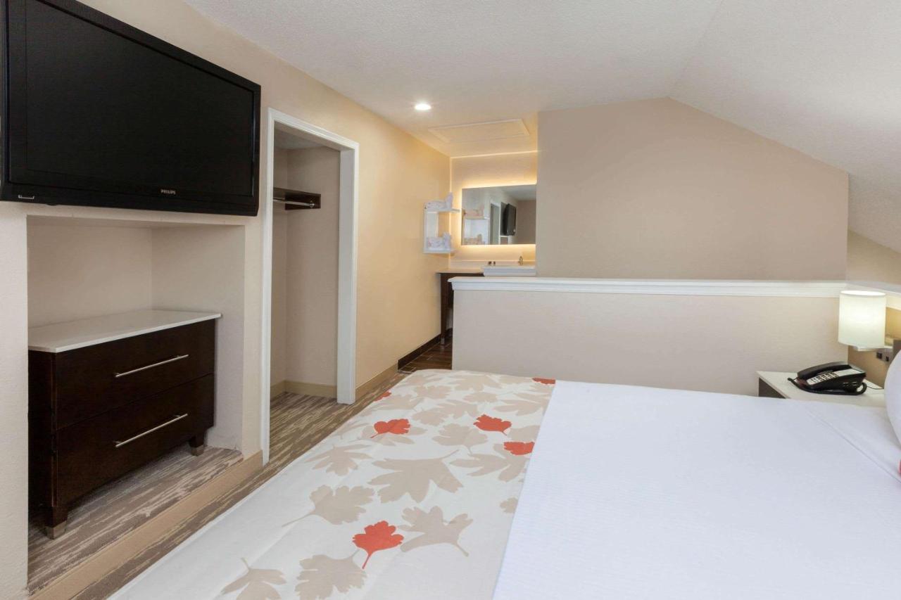 Hawthorn Suites By Wyndham Detroit Southfield Exterior foto